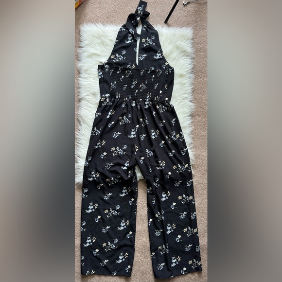 Abercrombie Crossover Twist Front Halter Floral Jumpsuit Black Elastane Back - Picture 4 of 5
